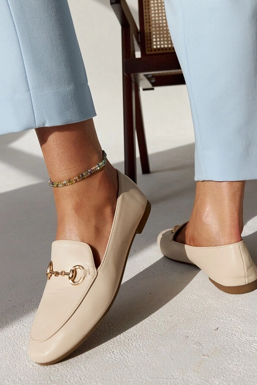 Beige mokkasiner med spænde Erminia Beige mokkasiner med spænde Erminia