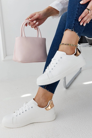 Hvide Birikti platform... 2