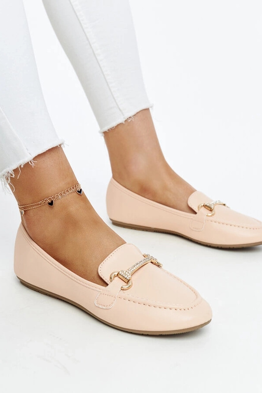 Beige loafers med dekorativt spænde...