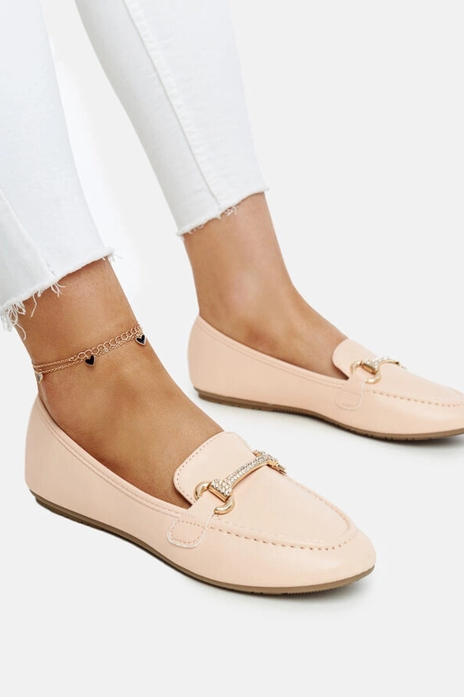 Beige loafers med dekorativt spænde...