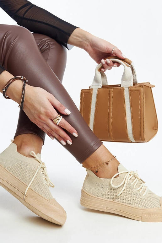 Lysbeige letvægts Senaida sportssneakers