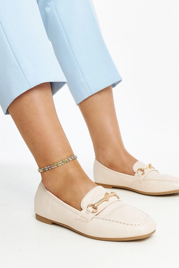 Lysbeige dekorative loafers fra Docherty
