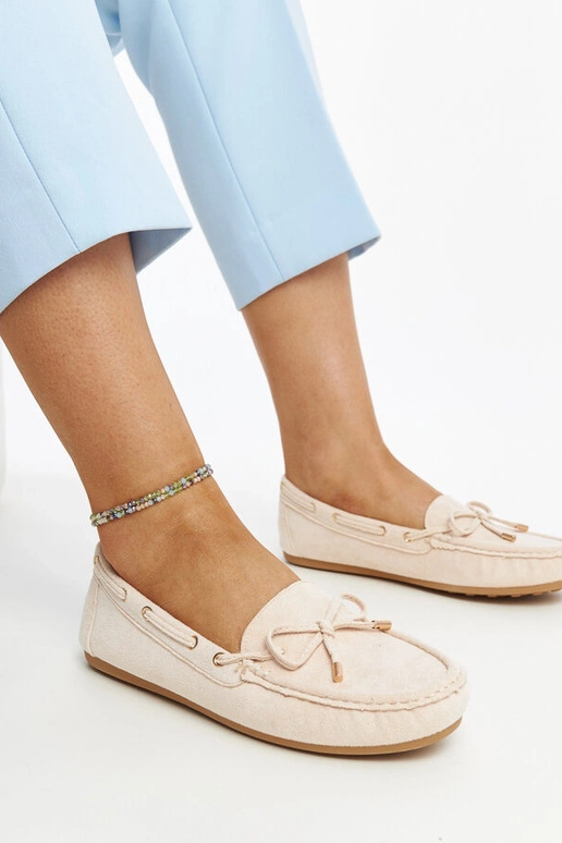 Aneesa lys beige ruskind loafers