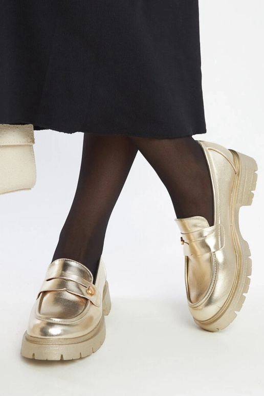 Gouden mocassins van kunstleer Mladenka