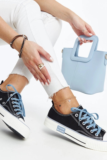 Sorte sneakers med farvede...