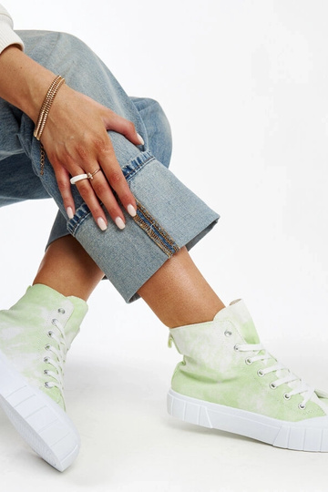 Lysegrønne high top canvas sneakers fra Raissa 2