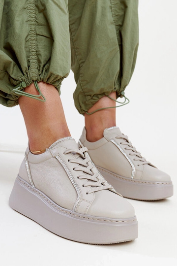 Donkerbeige leren sneakers met zirconia Karino 2