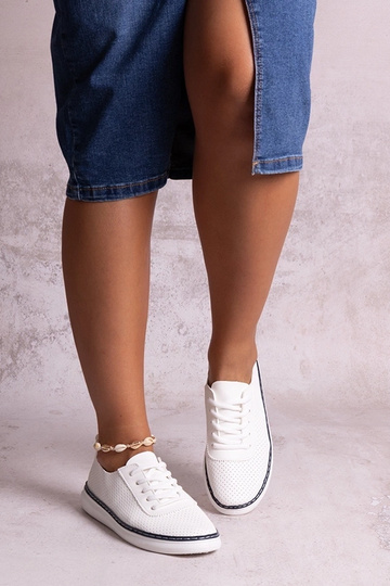 Hvide og marineblå... 2