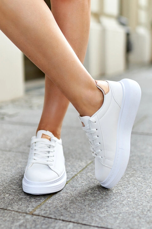 Hvide sneakers med en tyk sål Ivalu