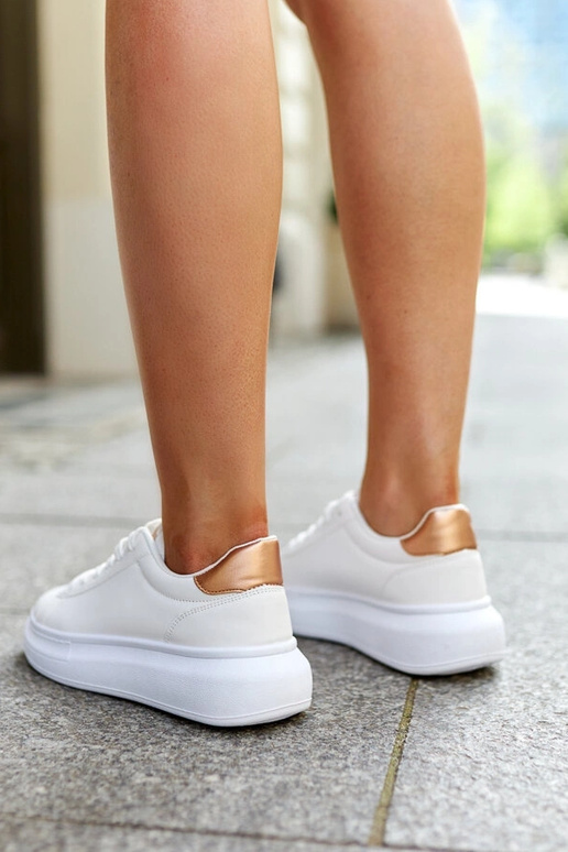 Hvide sneakers med en tyk sål Ivalu