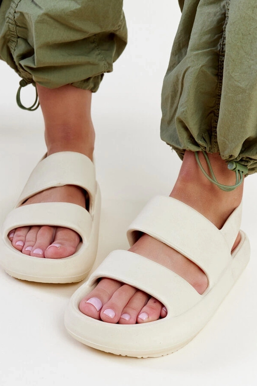 Attiana beige sandaler