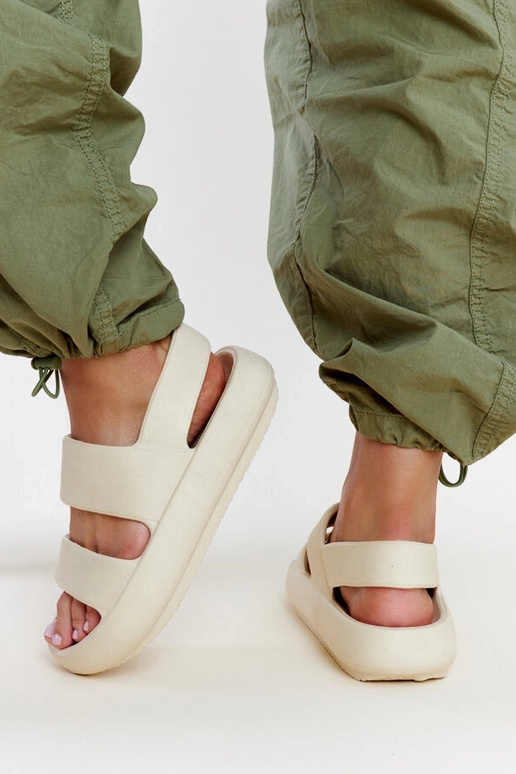 Attiana beige sandaler