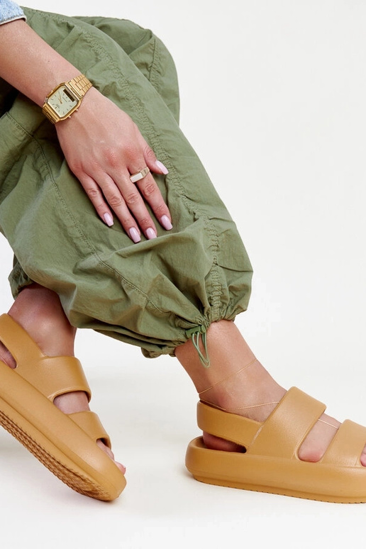 Attiana brune sandaler