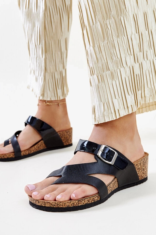 Sorte metalliske Donata kile-sandaler