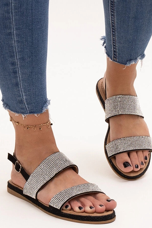 Sorte sandaler dekoreret med Carvalia...