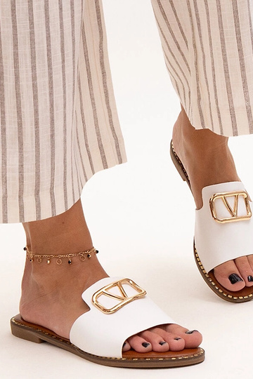 Witte slippers met gesp Mariza 2