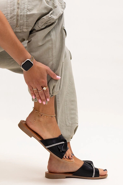 Kasketter dekoreret med en stribe...