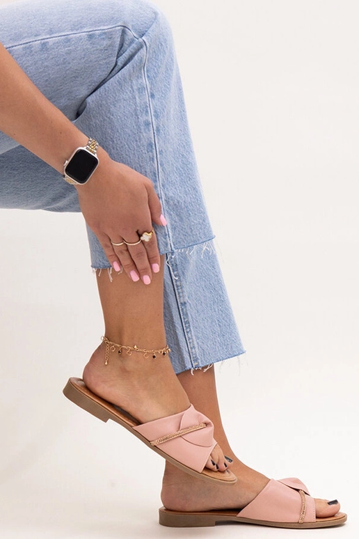 Kasketter dekoreret med en stribe...