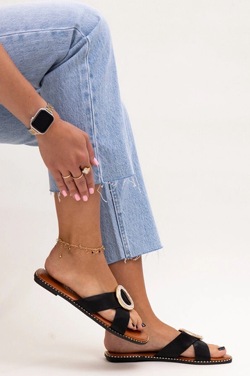 Sorte flip-flops dekoreret... 2