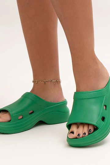 Groene klappertjes op dikke... 2