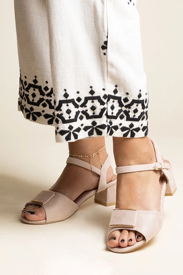 Beige sandaler med lav hæl, Frederica