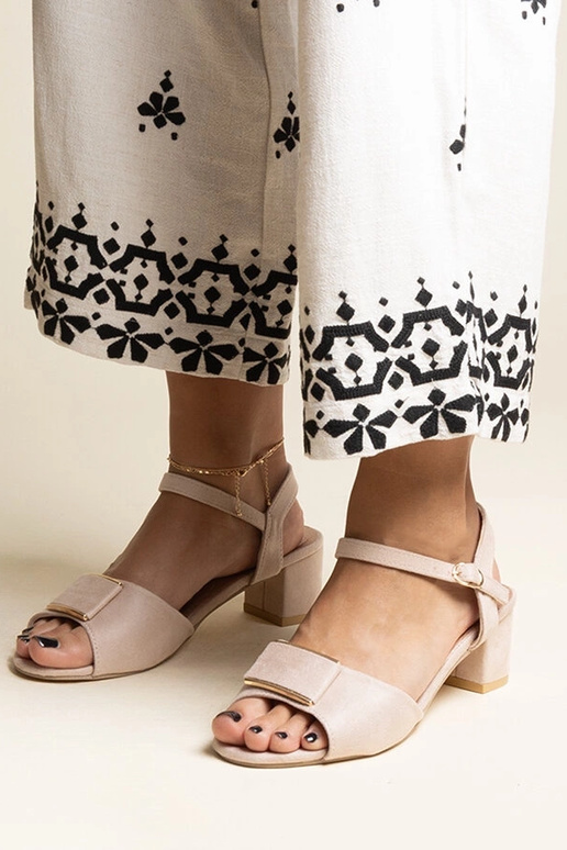 Beige sandaler med lav hæl, Frederica