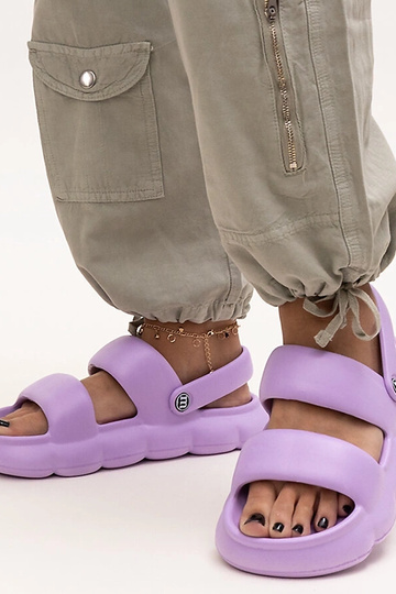 Lichte schuimsandalen in... 2