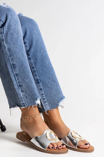 Sølvflip-flops med...