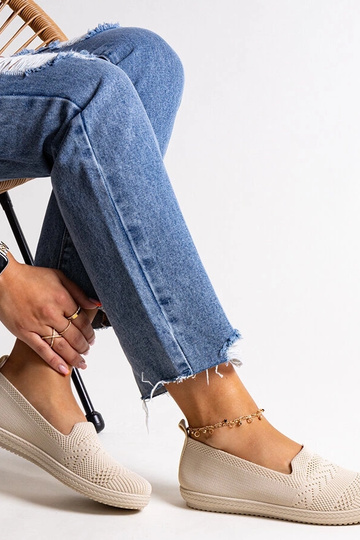 Shadhi Beige Slip-On stof...