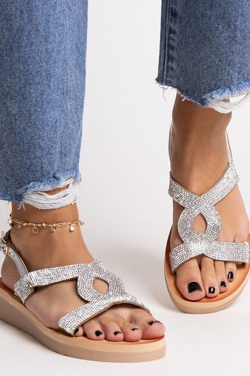 Sølv platformssandaler med zirkoner... Sølv platformssandaler med zirkoner...