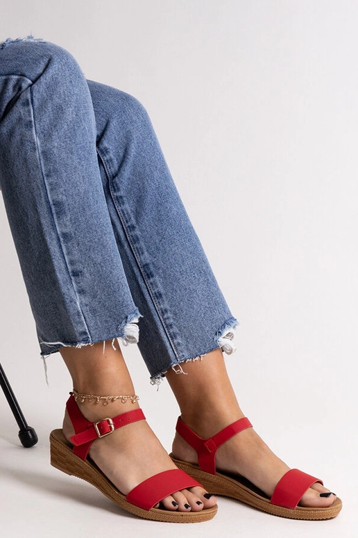 Røde sandaler lavet af øko læder fra...