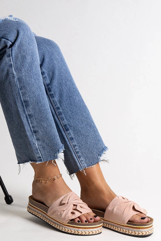 Chunky pink flip-flops med dekorative...