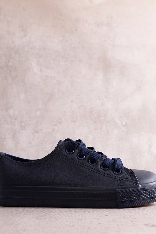 Marineblå børnesneakers lavet af... Marineblå børnesneakers lavet af...