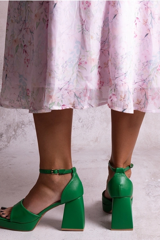 Groene sandalen met blokhak Vesna