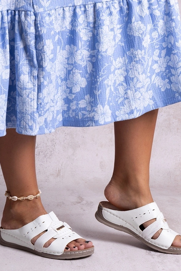 Karime klassiske hvide...