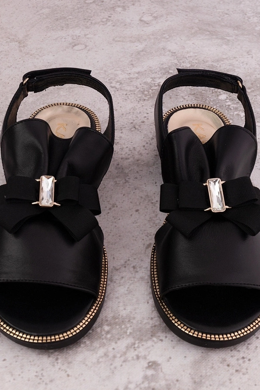 Zwarte sandalen met strik en zirconia... Zwarte sandalen met strik en zirconia...