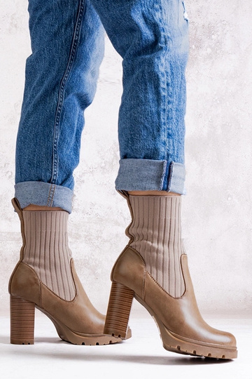 Mørkebeige ankelstøvler med...