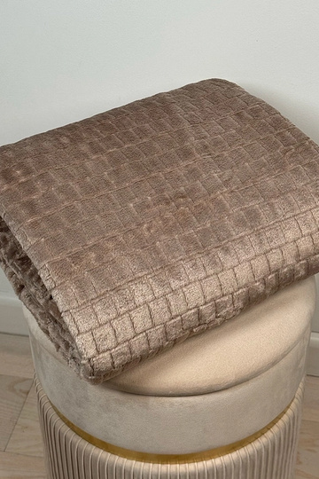 Beige gestikte deken 2