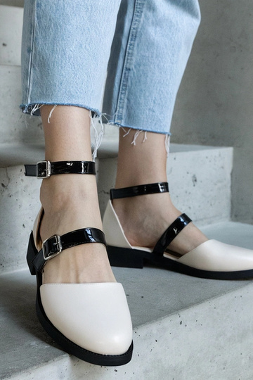 Beige ballerina's met gesp Josiane 2