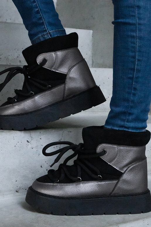 Sorte pelsforede platformsnestøvler...