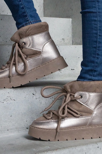 Mørkebeige pelsforede...