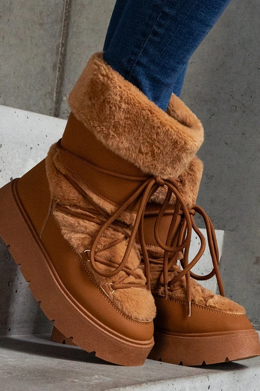 Brune isolerede snestøvler med snøre...