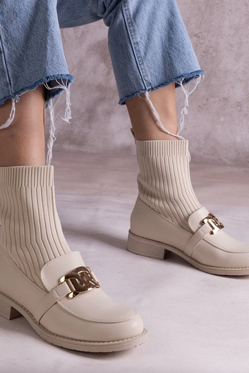 Beige ankelstøvler med...