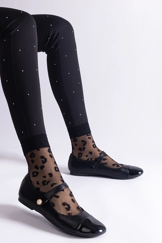 Sorte lakballerinaer med... Sorte lakballerinaer med...