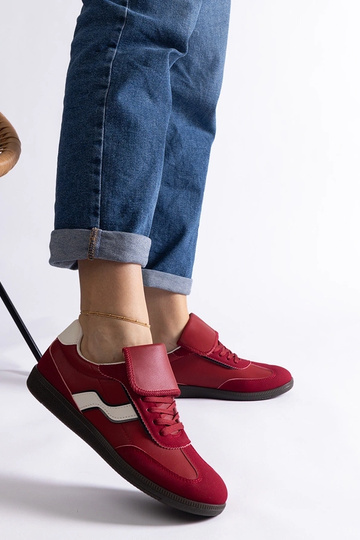 Rode lage vetersneakers Edelmira