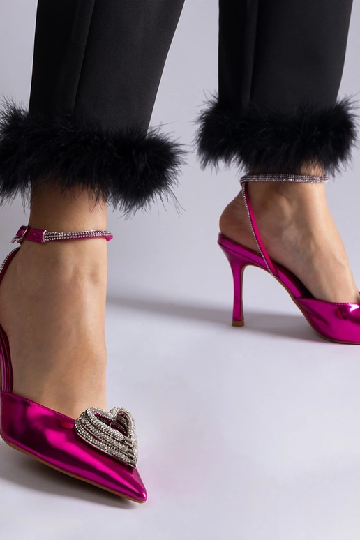 Pink pumps med åben tå dekoreret med... Pink pumps med åben tå dekoreret med...