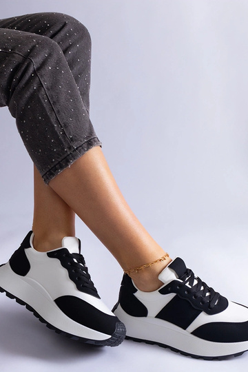 Sorte Cremorna platform...