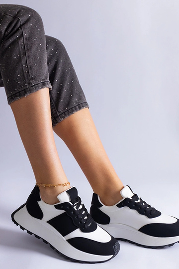 Sorte Cremorna platform... 2