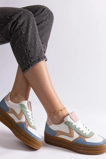 Blå sneakers med gummisål... 2