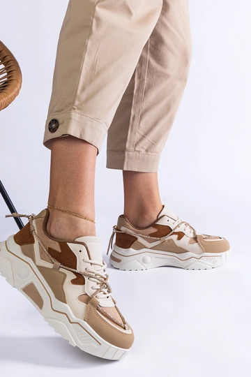 Brune sneakers dekoreret... 2